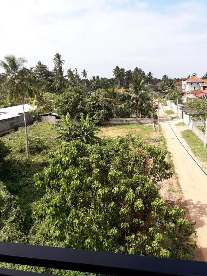 Jasmine Apartments Negombo Exteriör bild