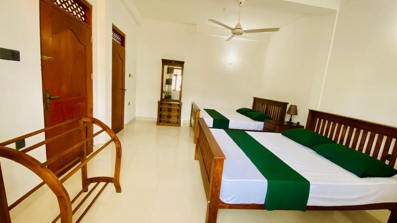 Jasmine Apartments Negombo Rum bild